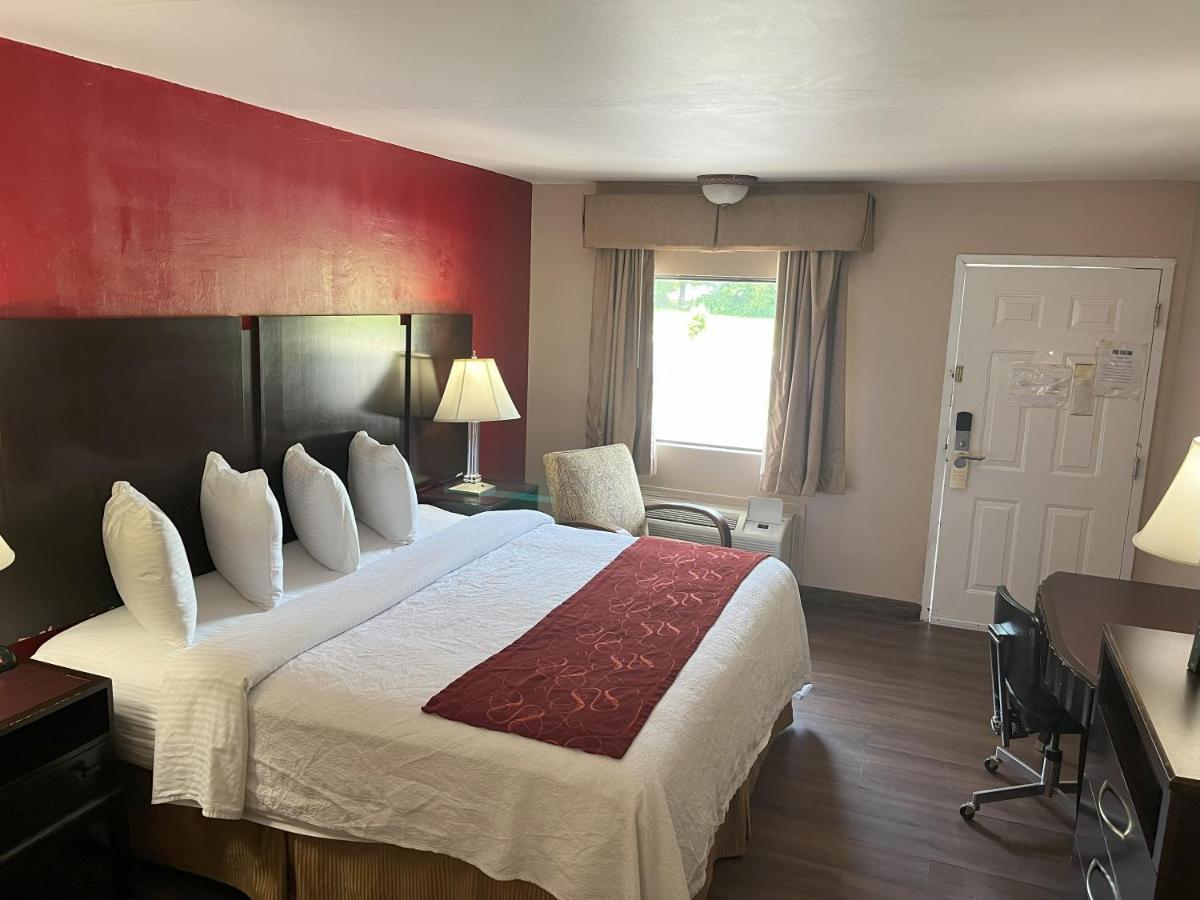 Pinetree Inn Parsons Luaran gambar
