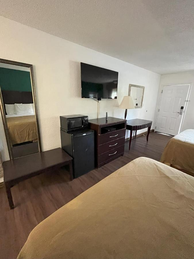 Pinetree Inn Parsons Luaran gambar
